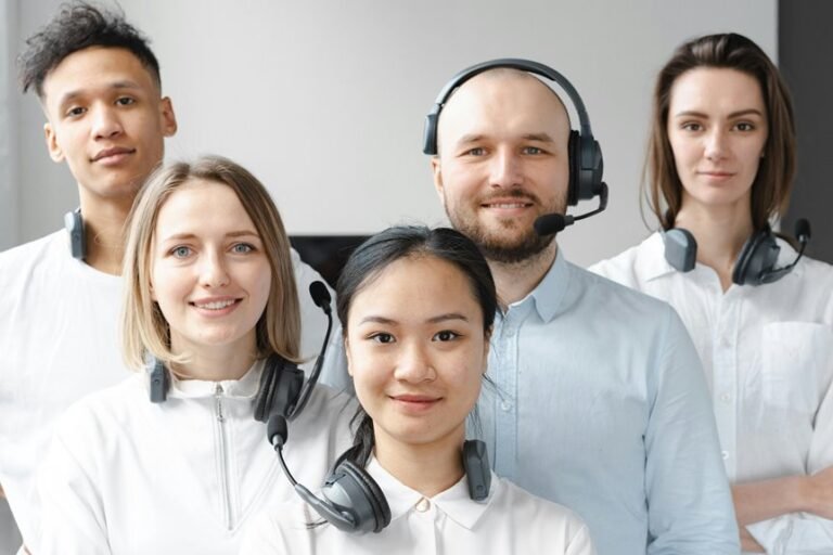 customer support helpline number