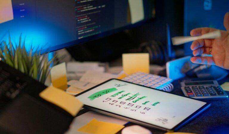 stay organized and focused