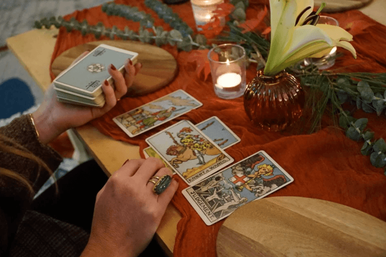 What Is Online Tarot and How Does It Fit Into a Wellness Routine?